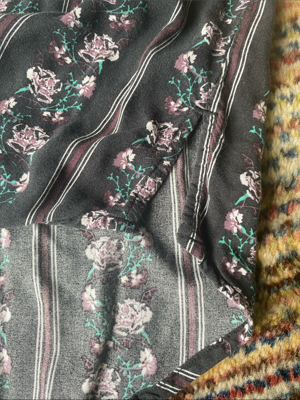 Cruel Denim black floral pearl snap western shirt - Picture 6 of 8